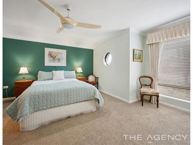 10 St Michaels Green, Canning Vale WA 6155