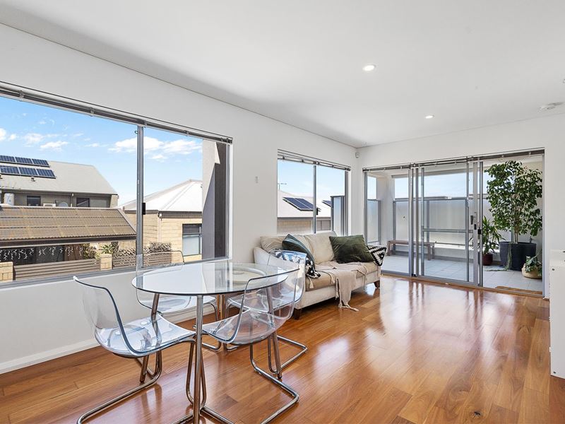 4/153 Westview Street, Scarborough WA 6019