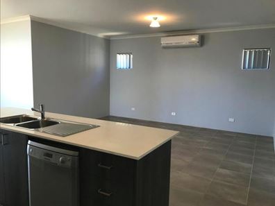 9 Arylide Grv, Eglinton WA 6034