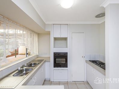 5/196 Cammillo Road, Kelmscott WA 6111
