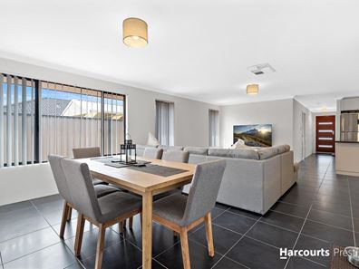 28 Calneggia Drive, Byford WA 6122