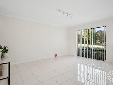 1/22 Rinaldo Crescent, Coolbellup WA 6163
