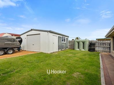 24 Barton Drive, Australind WA 6233