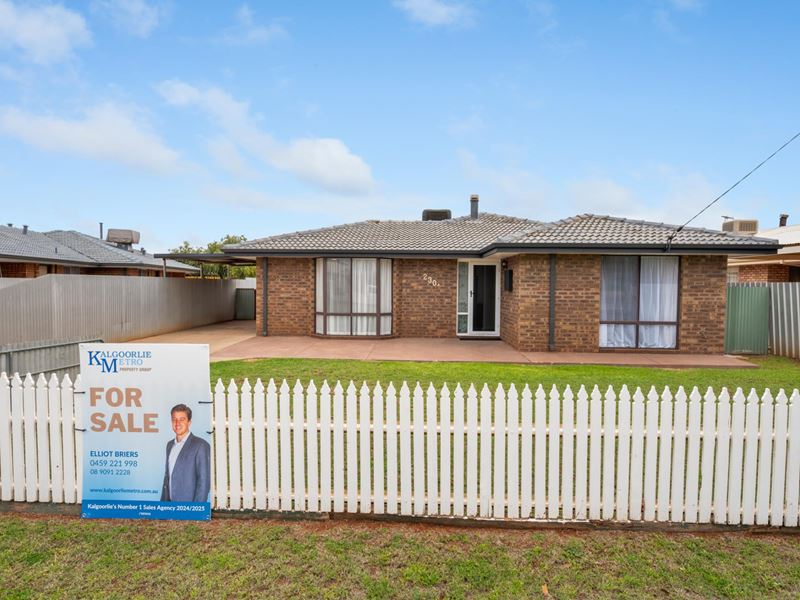230A Collins Street, West Lamington WA 6430