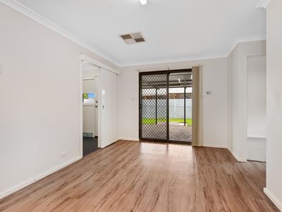 230A Collins Street, West Lamington WA 6430