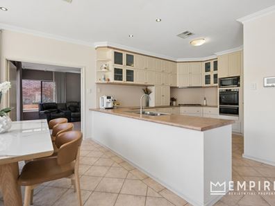 305 Hamilton Road, Coogee WA 6166