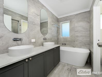 13 Pandora Way, Waikiki WA 6169