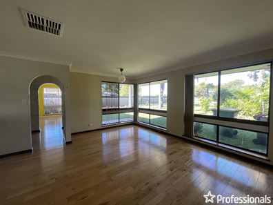 2 Pape Place, Shoalwater WA 6169