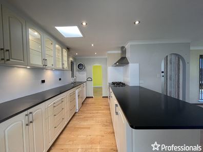 2 Pape Place, Shoalwater WA 6169