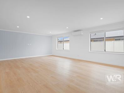 13 Boorara Way, Mckail WA 6330