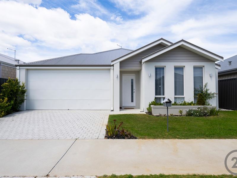 14 Pensacola Grove, Madora Bay WA 6210