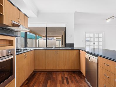 7 Domain Circle, Success WA 6164