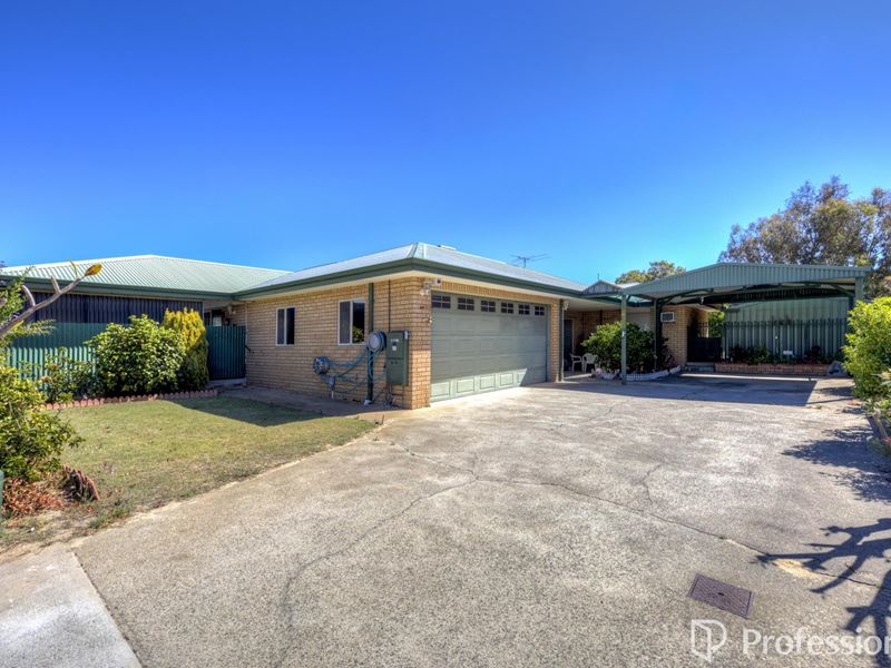 10 Trona Place, Forrestfield WA 6058