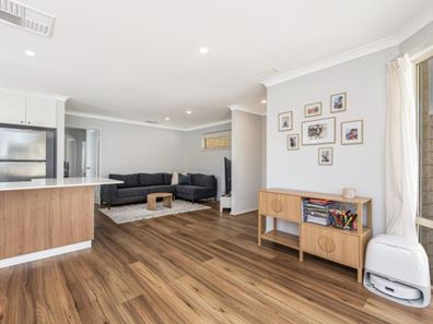 1/117 Ormsbry Terrace, Mandurah WA 6210