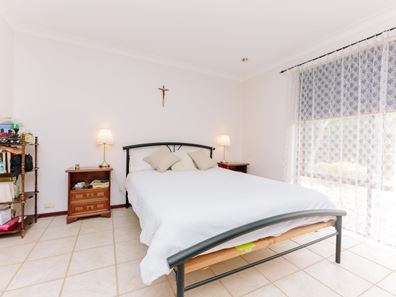 6 Byron Court, Kallaroo WA 6025
