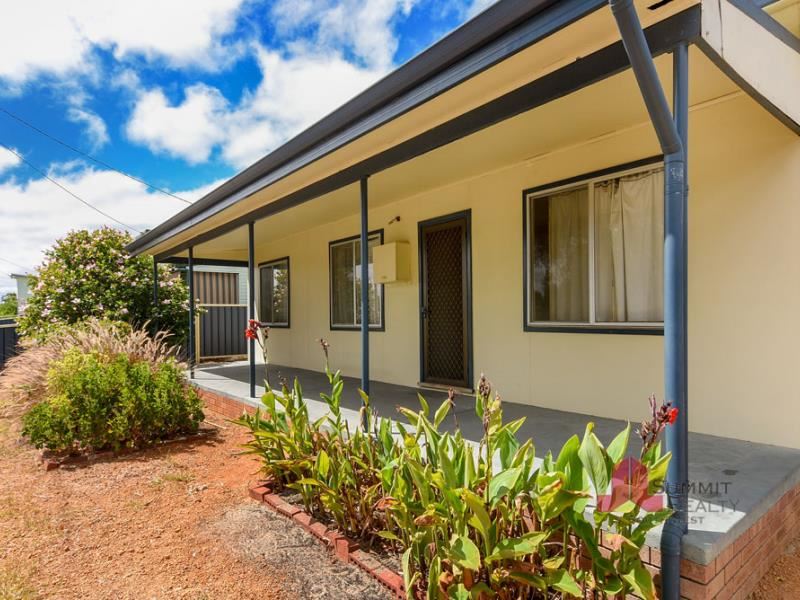 5 Coombes Street, Collie WA 6225