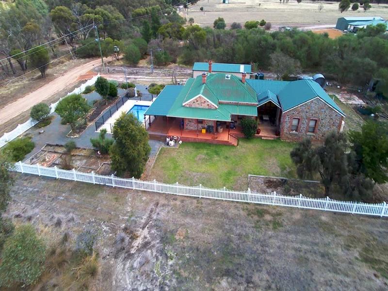 136 Graham Rd, Narrogin WA 6312