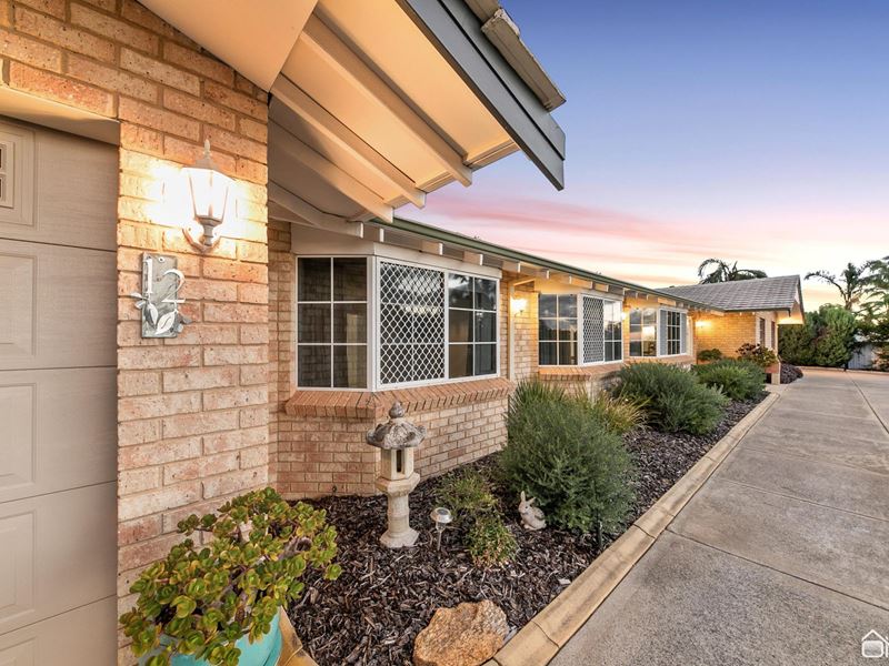 12 Billing Place, Mount Richon WA 6112