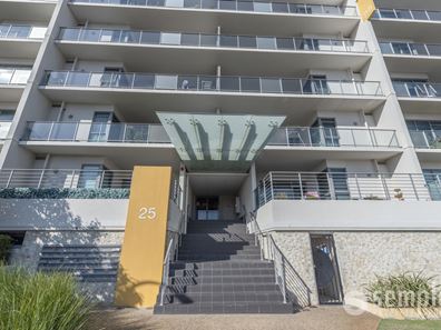 105/25 Malata Crescent, Success WA 6164