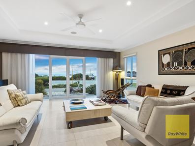 220A Arcadia Drive, Safety Bay WA 6169