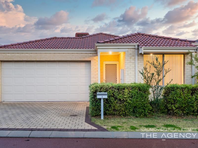 5 Viognier Link, Pearsall WA 6065