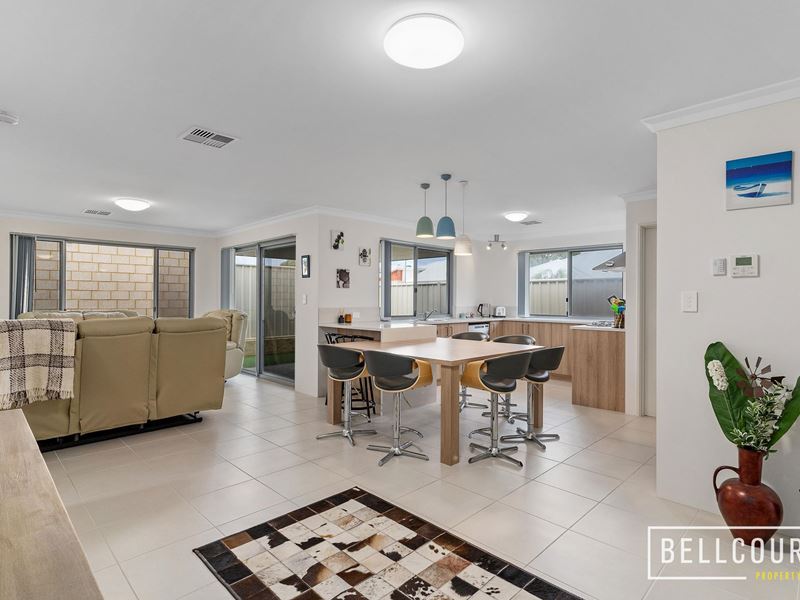 10 Strand Way, Yanchep