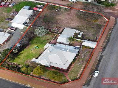 8 Hansard Street, Narrogin WA 6312