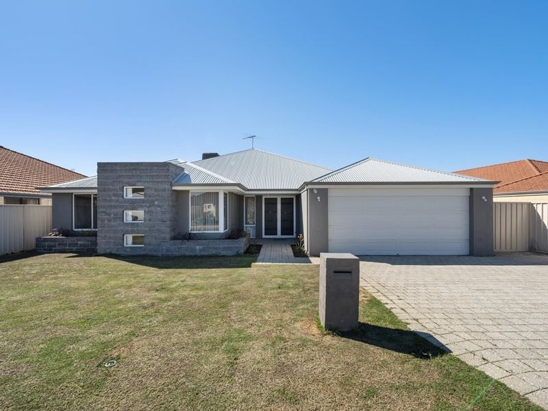 5 Lakewood Grove, Bertram