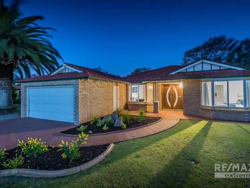 6 St Helena Way, Iluka WA 6028