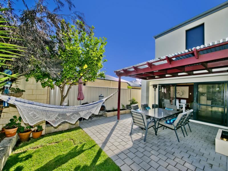 1/118 Huntriss Road, Karrinyup