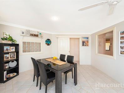 4 Castilloa Court, Halls Head WA 6210