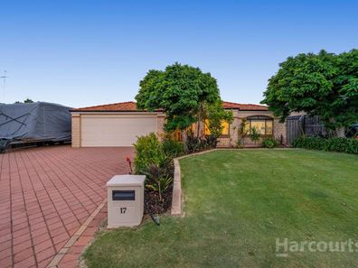 17 Seaforth Drive, Halls Head WA 6210