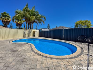 29 Eiffel Crescent, Port Kennedy WA 6172