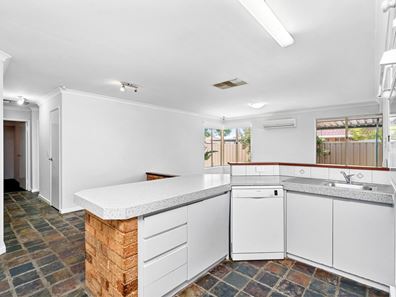 71 Seminole Gardens, Seville Grove WA 6112