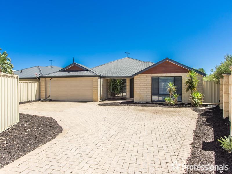11 Frenchmans Crescent, Secret Harbour