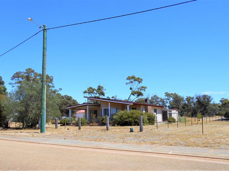 8 Jewel Street, Broomehill Village