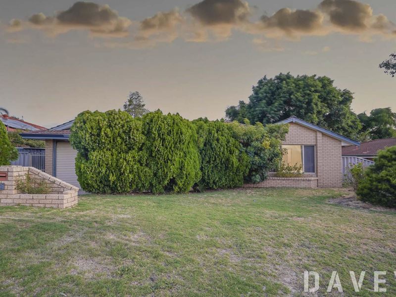 10 Horton Crescent, Marangaroo