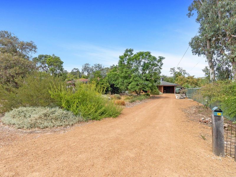 11 Glyde Road, Lesmurdie
