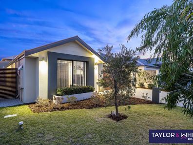 60 Commodore Avenue, Clarkson WA 6030