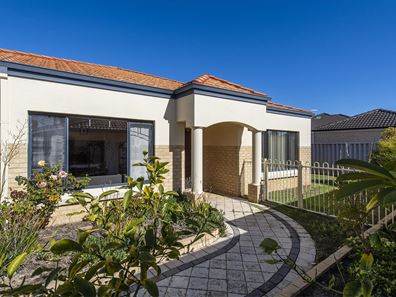 5A Cambernon Green, Port Kennedy WA 6172