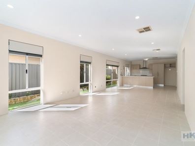 85 Neary Boulevard, Aveley WA 6069
