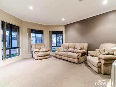 2 Wilson Pass, Baldivis WA 6171