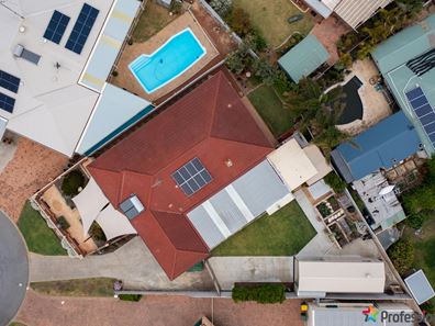 6 Qualup Court, Halls Head WA 6210