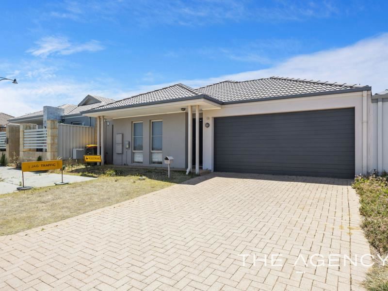 68 Ashbourne Avenue, Ridgewood