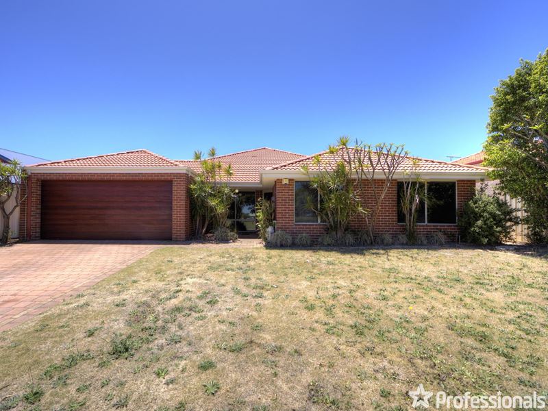 115 Fruit Tree Crescent, Forrestfield WA 6058