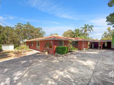 31 Trafalgar Road, Lesmurdie WA 6076