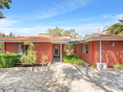 31 Trafalgar Road, Lesmurdie WA 6076