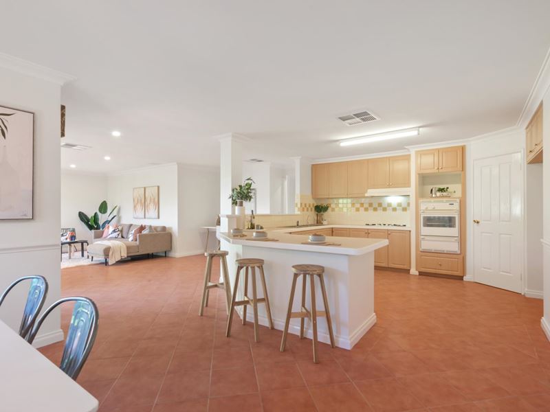 28 Blackwattle Parade, Padbury
