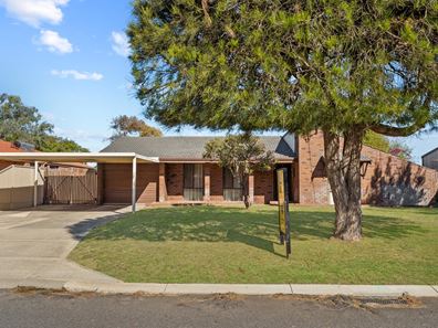 4 Kingallon Crt, Rockingham WA 6168