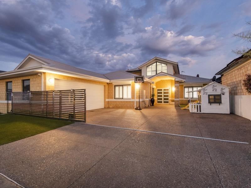 13 Nyari Court, Halls Head WA 6210